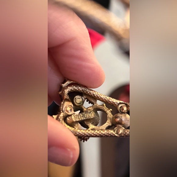 Goldtone Cuff Bracelet Victorian Coventry Vintage Multi Color Stone signed - Picture 16 of 16